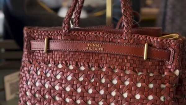 9.7.2026 | Novinka na prodejně: Luxusní kabelky Tommy Hilfiger